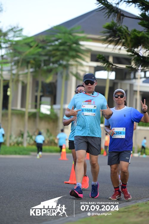 Race photo from KBP City Run 2024