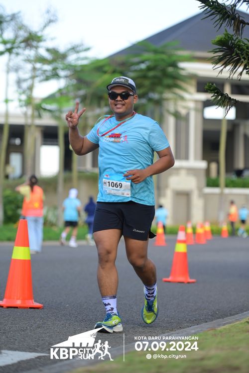 Race photo from KBP City Run 2024