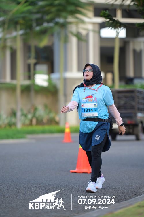 Race photo from KBP City Run 2024
