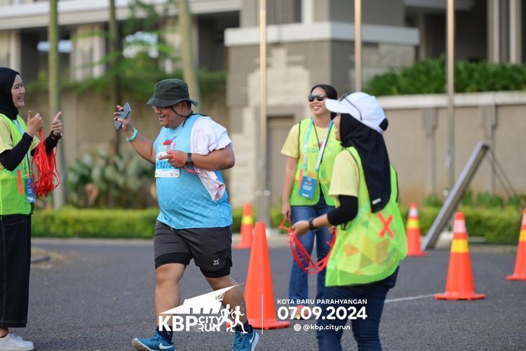Race photo from KBP City Run 2024