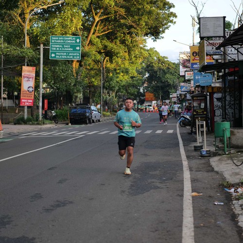 Race photo from BAUR RUN 2025