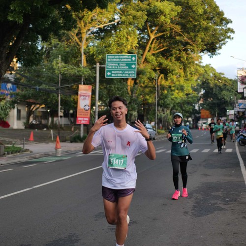 Race photo from BAUR RUN 2025