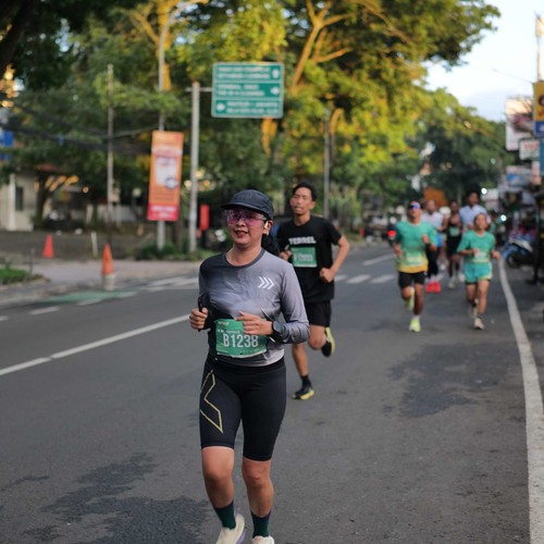 Race photo from BAUR RUN 2025