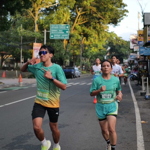 Race photo from BAUR RUN 2025