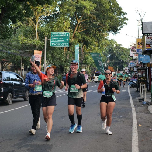 Race photo from BAUR RUN 2025