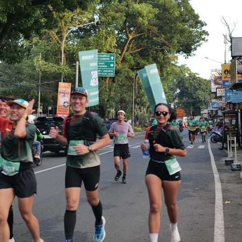 Race photo from BAUR RUN 2025