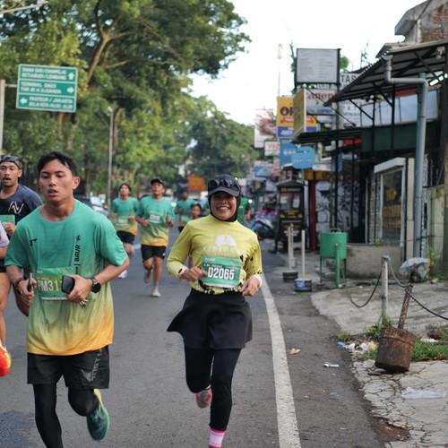 Race photo from BAUR RUN 2025
