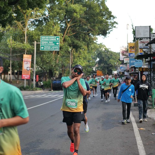 Race photo from BAUR RUN 2025
