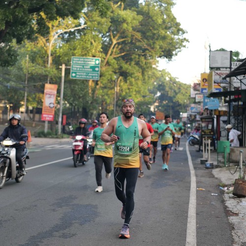 Race photo from BAUR RUN 2025