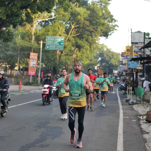 Race photo from BAUR RUN 2025