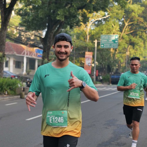 Race photo from BAUR RUN 2025