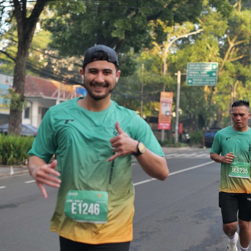 Race photo from BAUR RUN 2025