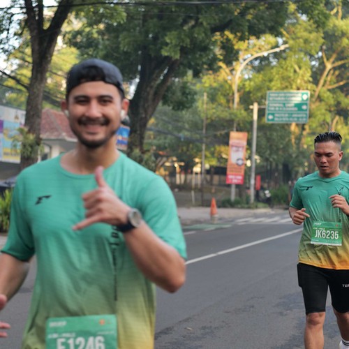 Race photo from BAUR RUN 2025