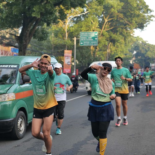 Race photo from BAUR RUN 2025