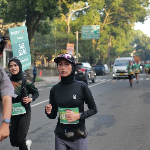 Race photo from BAUR RUN 2025