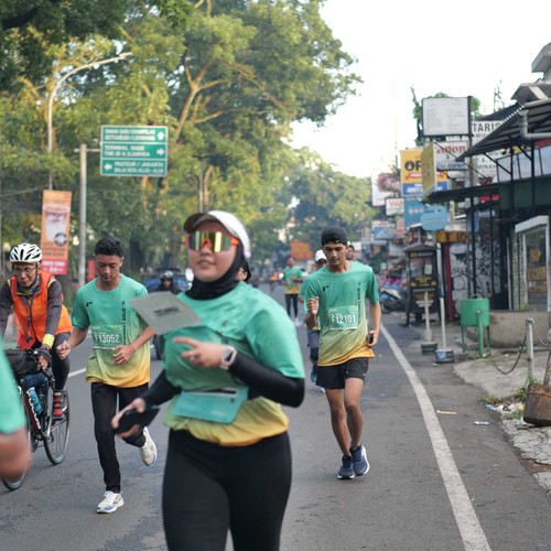 Race photo from BAUR RUN 2025
