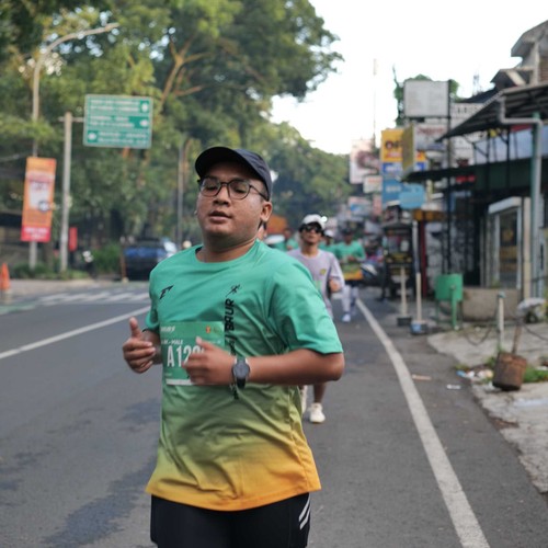 Race photo from BAUR RUN 2025