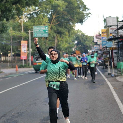 Race photo from BAUR RUN 2025