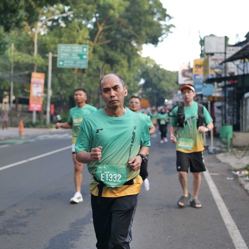Race photo from BAUR RUN 2025