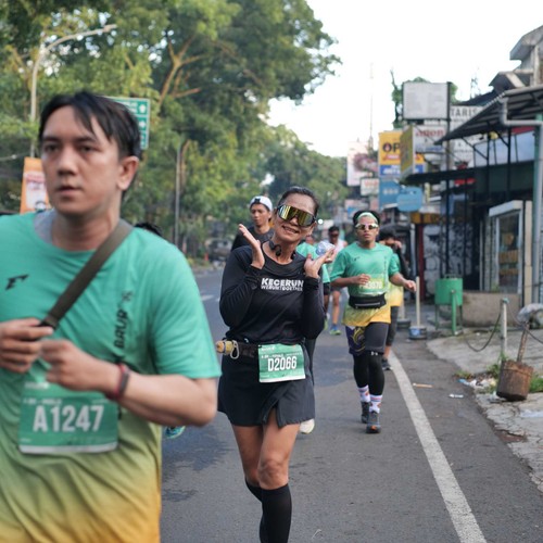 Race photo from BAUR RUN 2025