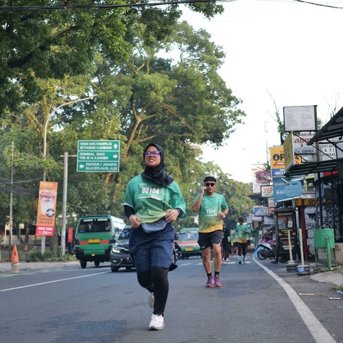 Race photo from BAUR RUN 2025