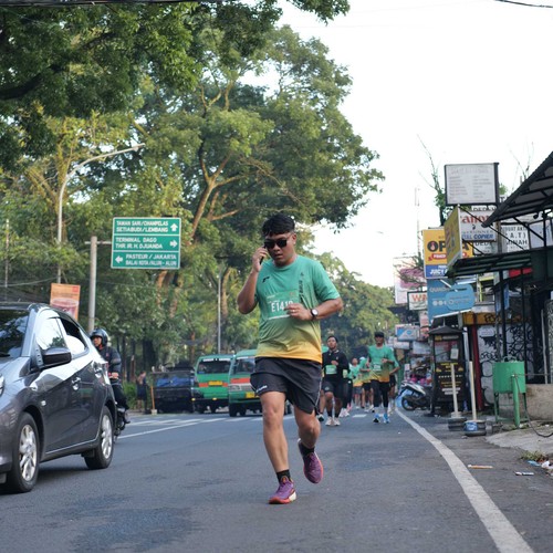 Race photo from BAUR RUN 2025