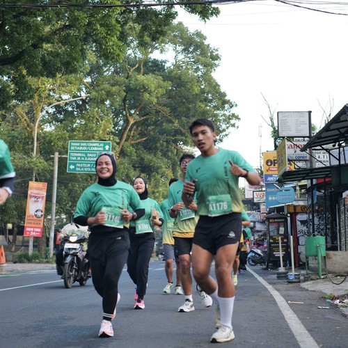Race photo from BAUR RUN 2025