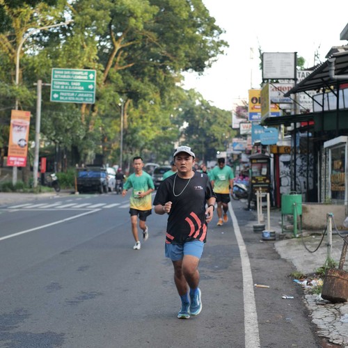 Race photo from BAUR RUN 2025
