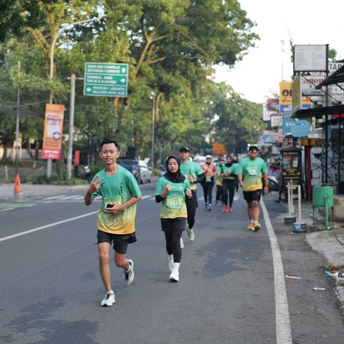 Race photo from BAUR RUN 2025