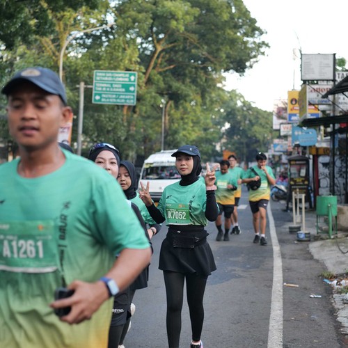 Race photo from BAUR RUN 2025