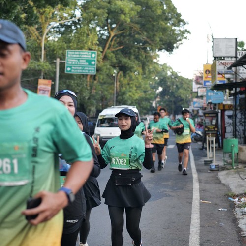 Race photo from BAUR RUN 2025
