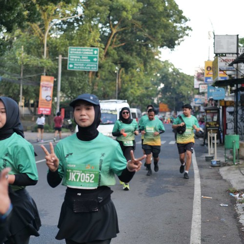 Race photo from BAUR RUN 2025