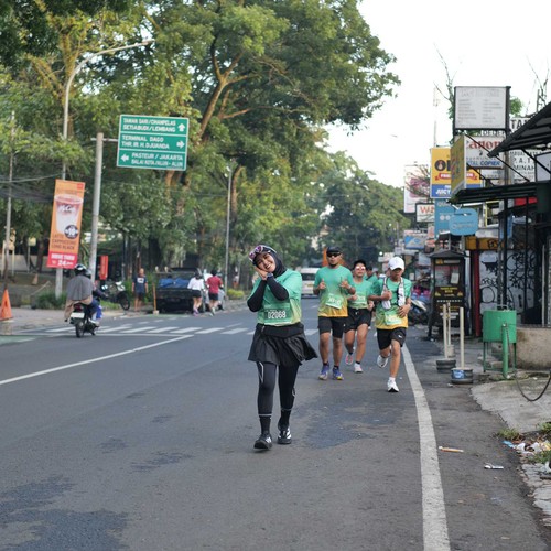 Race photo from BAUR RUN 2025