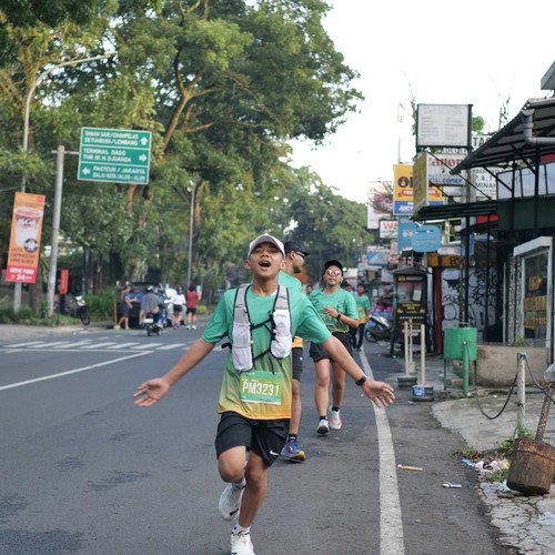 Race photo from BAUR RUN 2025
