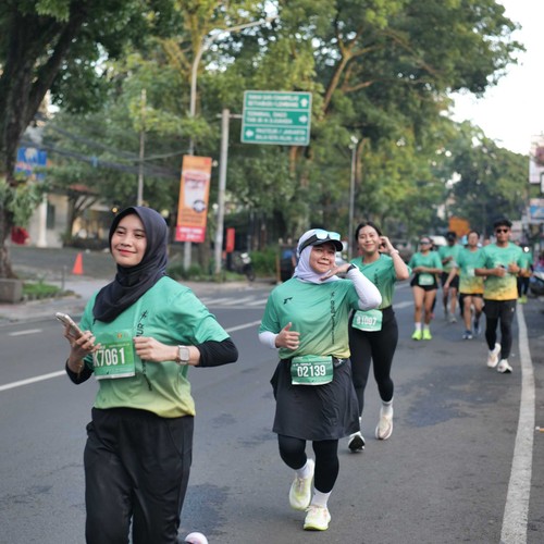 Race photo from BAUR RUN 2025
