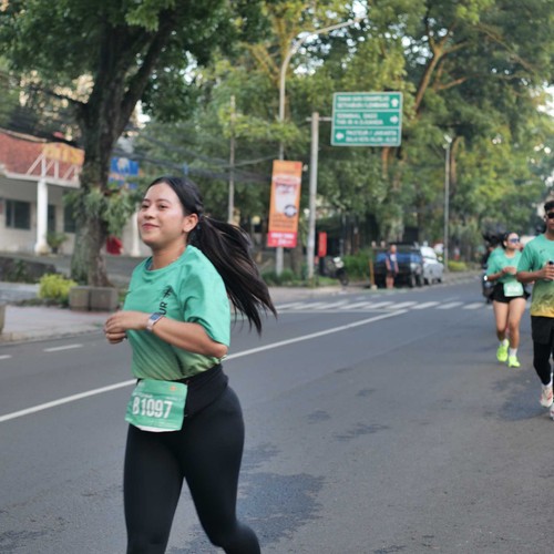 Race photo from BAUR RUN 2025