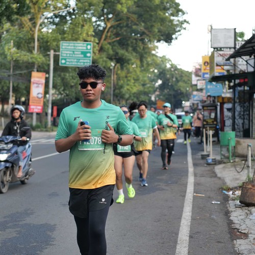 Race photo from BAUR RUN 2025