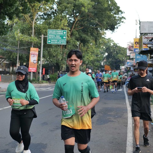 Race photo from BAUR RUN 2025