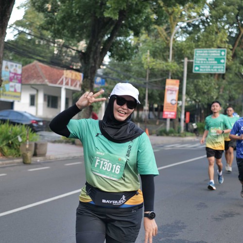Race photo from BAUR RUN 2025