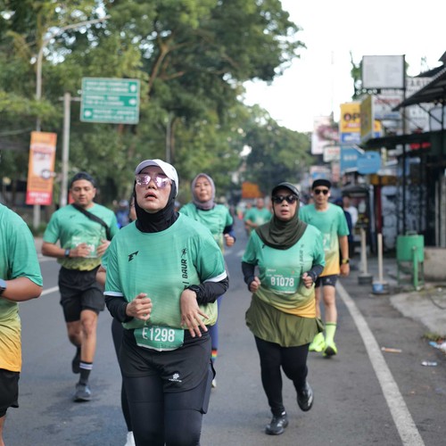 Race photo from BAUR RUN 2025