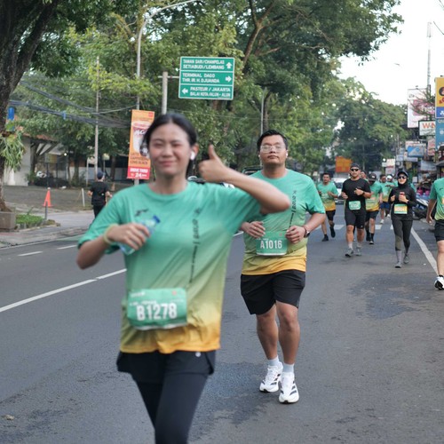 Race photo from BAUR RUN 2025