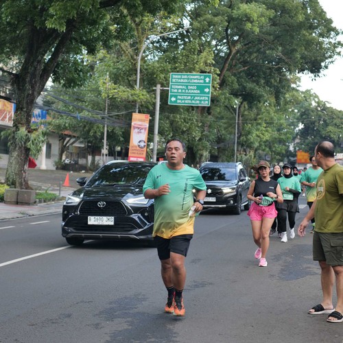 Race photo from BAUR RUN 2025