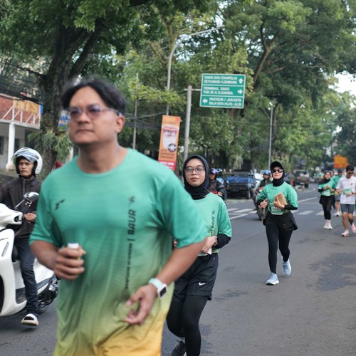 Race photo from BAUR RUN 2025