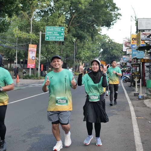 Race photo from BAUR RUN 2025
