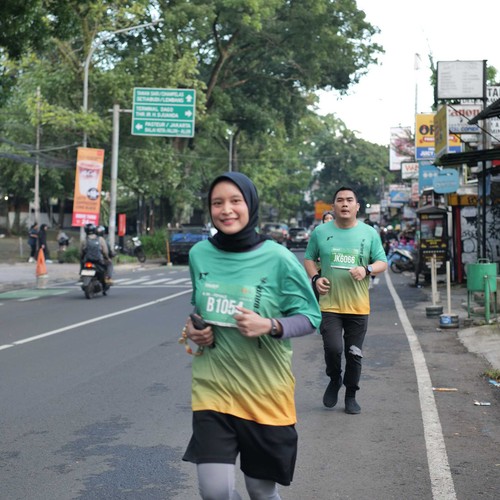 Race photo from BAUR RUN 2025