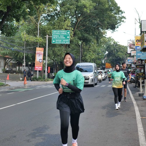 Race photo from BAUR RUN 2025
