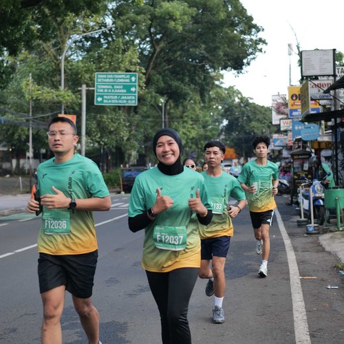 Race photo from BAUR RUN 2025