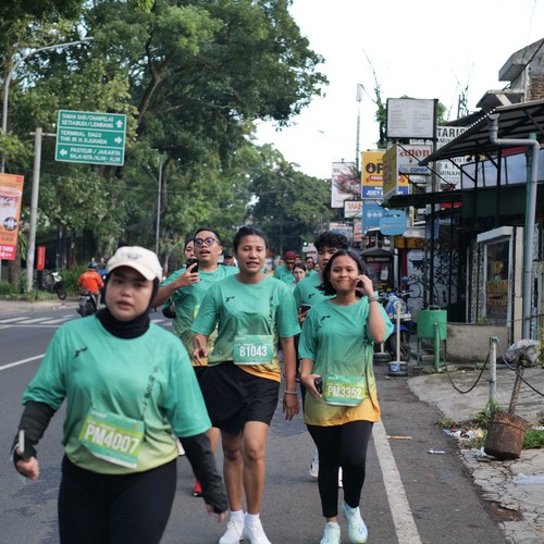 Race photo from BAUR RUN 2025