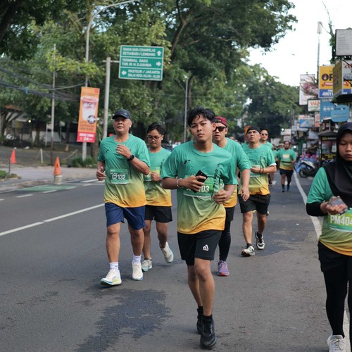 Race photo from BAUR RUN 2025