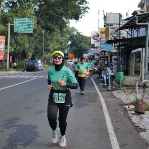 Race photo from BAUR RUN 2025